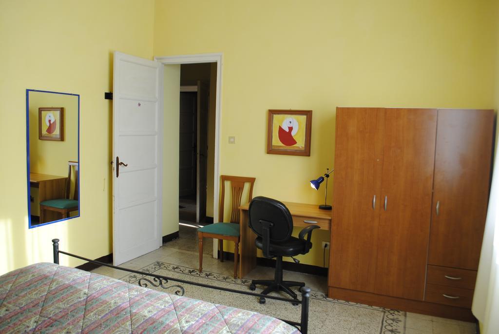 Trivani Perez Apartman Palermo Szoba fotó